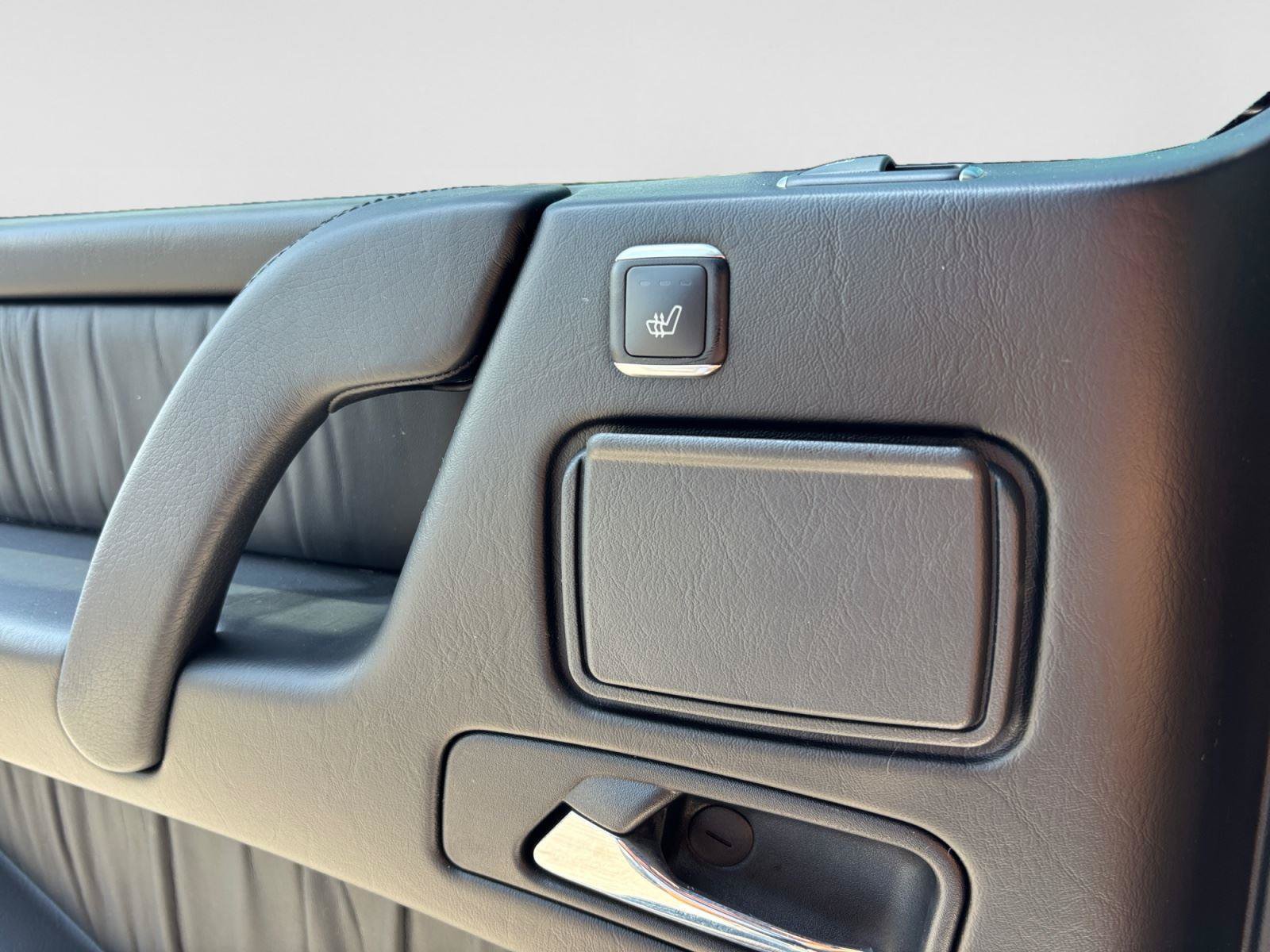 Used 2013 Mercedes-Benz G 63 AMG 4MATIC image 42