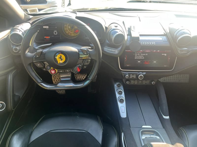 Used 2018 Ferrari GTC4Lusso AWD/4WD image 22