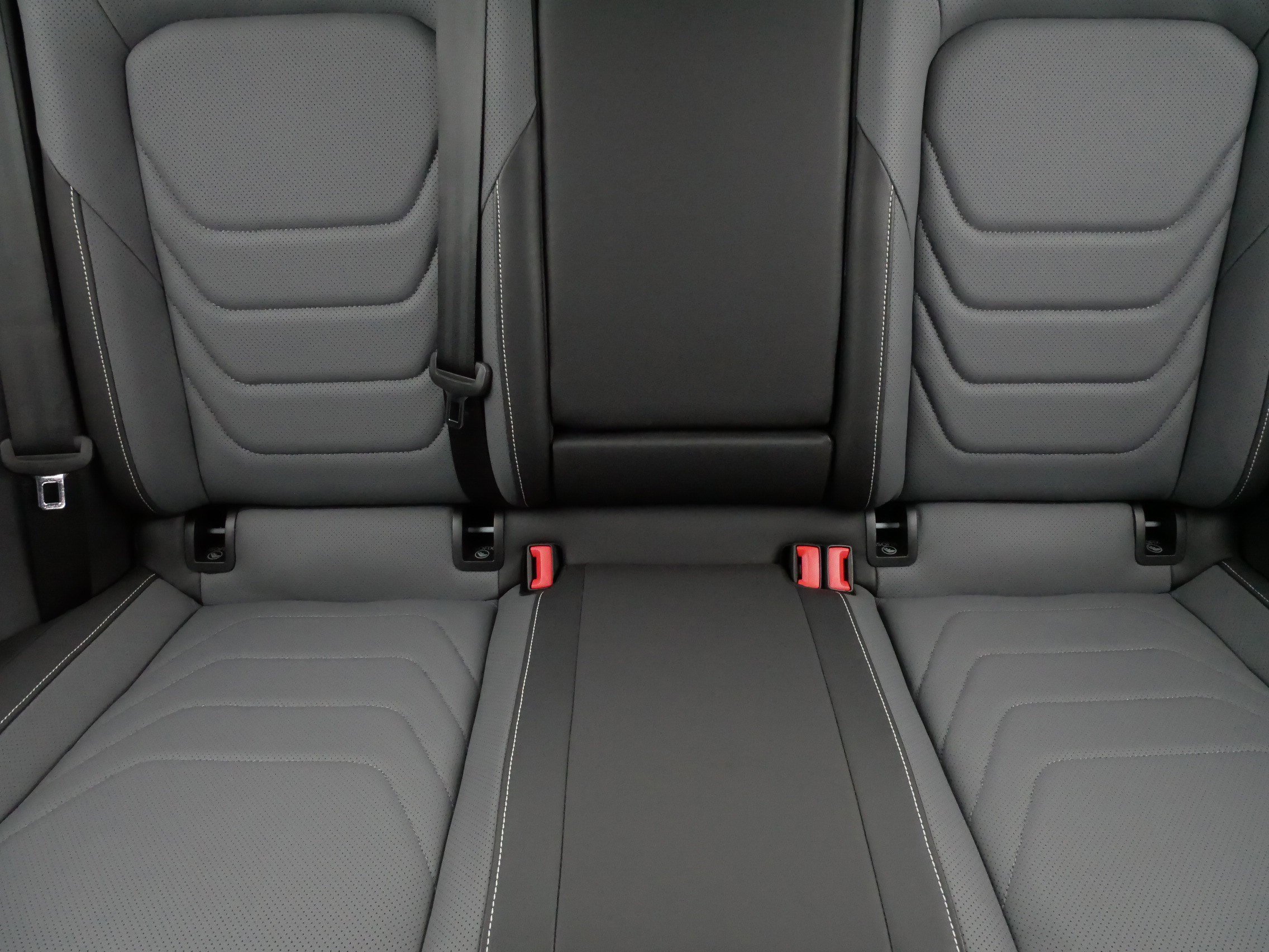 Certified 2025 Volkswagen Jetta SEL image 13