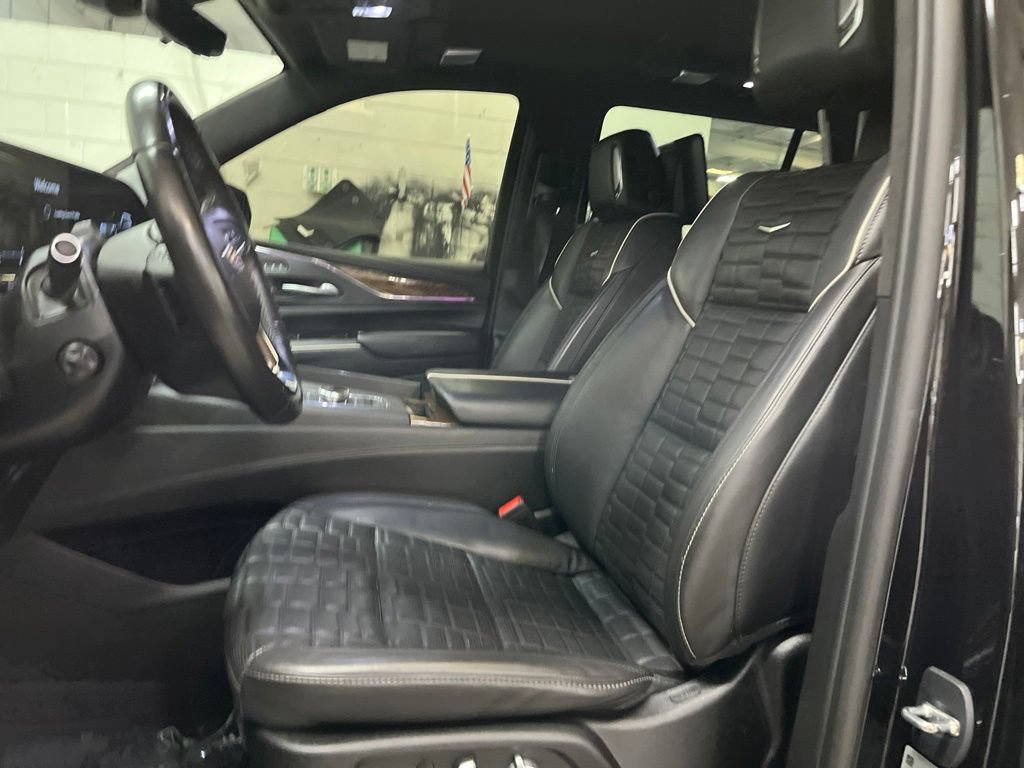 Used 2023 Cadillac Escalade Sport Platinum AWD/4WD image 15