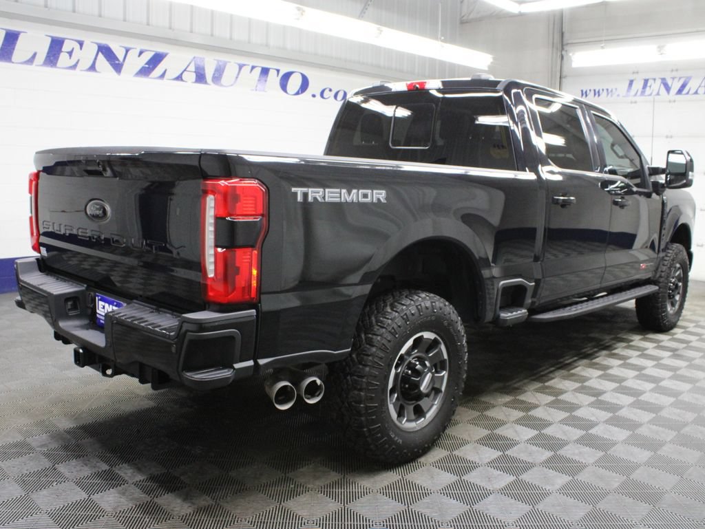 Used 2023 Ford F250 Lariat w/ Lariat Ultimate Package AWD/4WD image 5