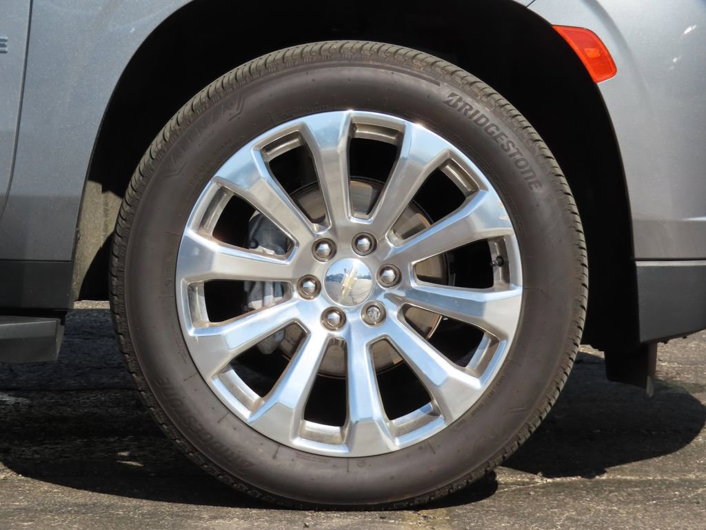 Used 2022 Chevrolet Tahoe Premier AWD/4WD image 13