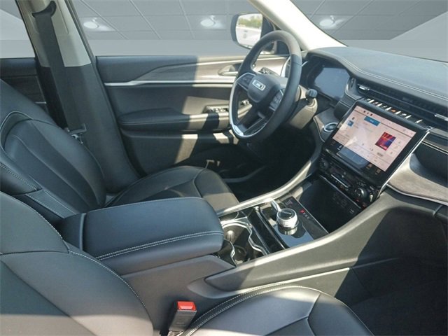 New 2023 Jeep Grand Cherokee Limited image 26