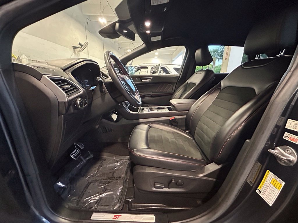 Certified 2023 Ford Edge ST-Line w/ Cargo Accessory Package AWD/4WD image 11