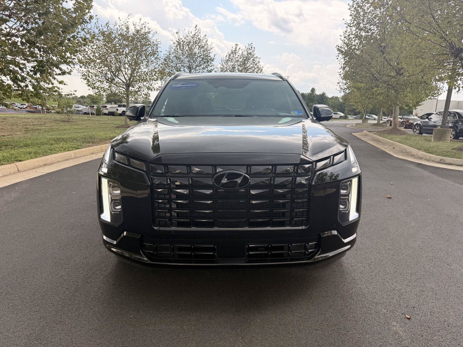 Certified 2025 Hyundai Palisade Calligraphy AWD/4WD image 3