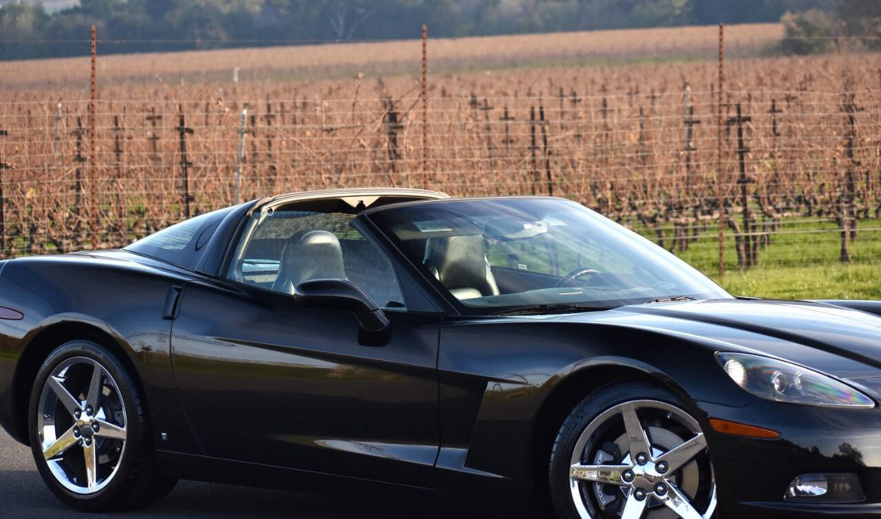 Used 2007 Chevrolet Corvette Base 2dr Coupe w/ Preferred Equipment Group image 5