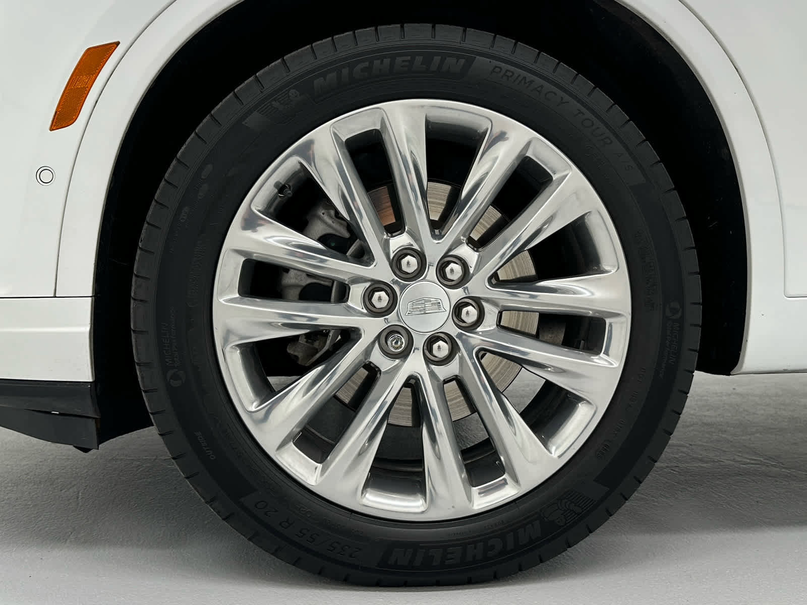 Used 2023 Cadillac XT6 Premium Luxury w/ Technology Package image 9