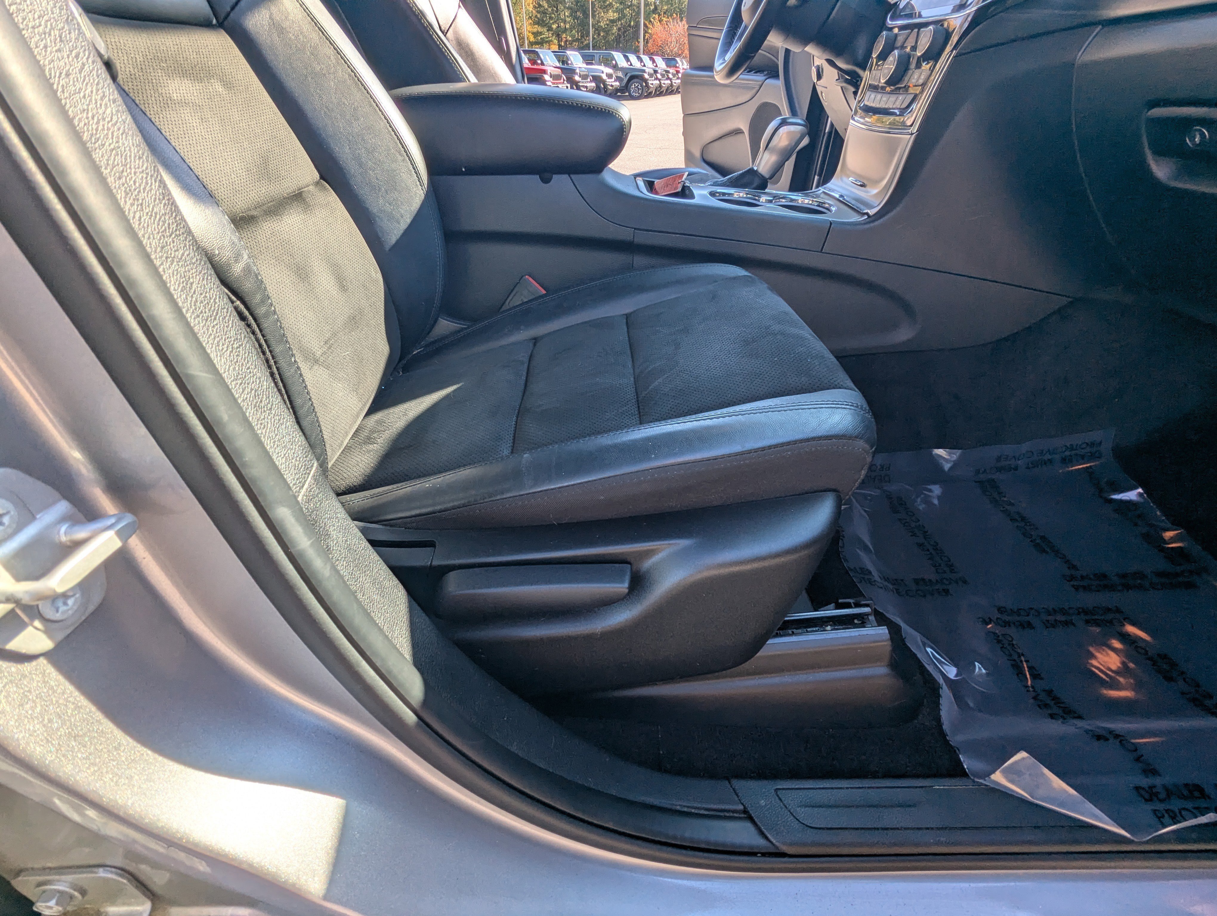 Used 2021 Jeep Grand Cherokee Laredo X image 13