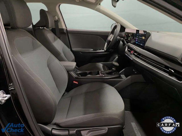 Used 2025 Kia K4 LX image 73