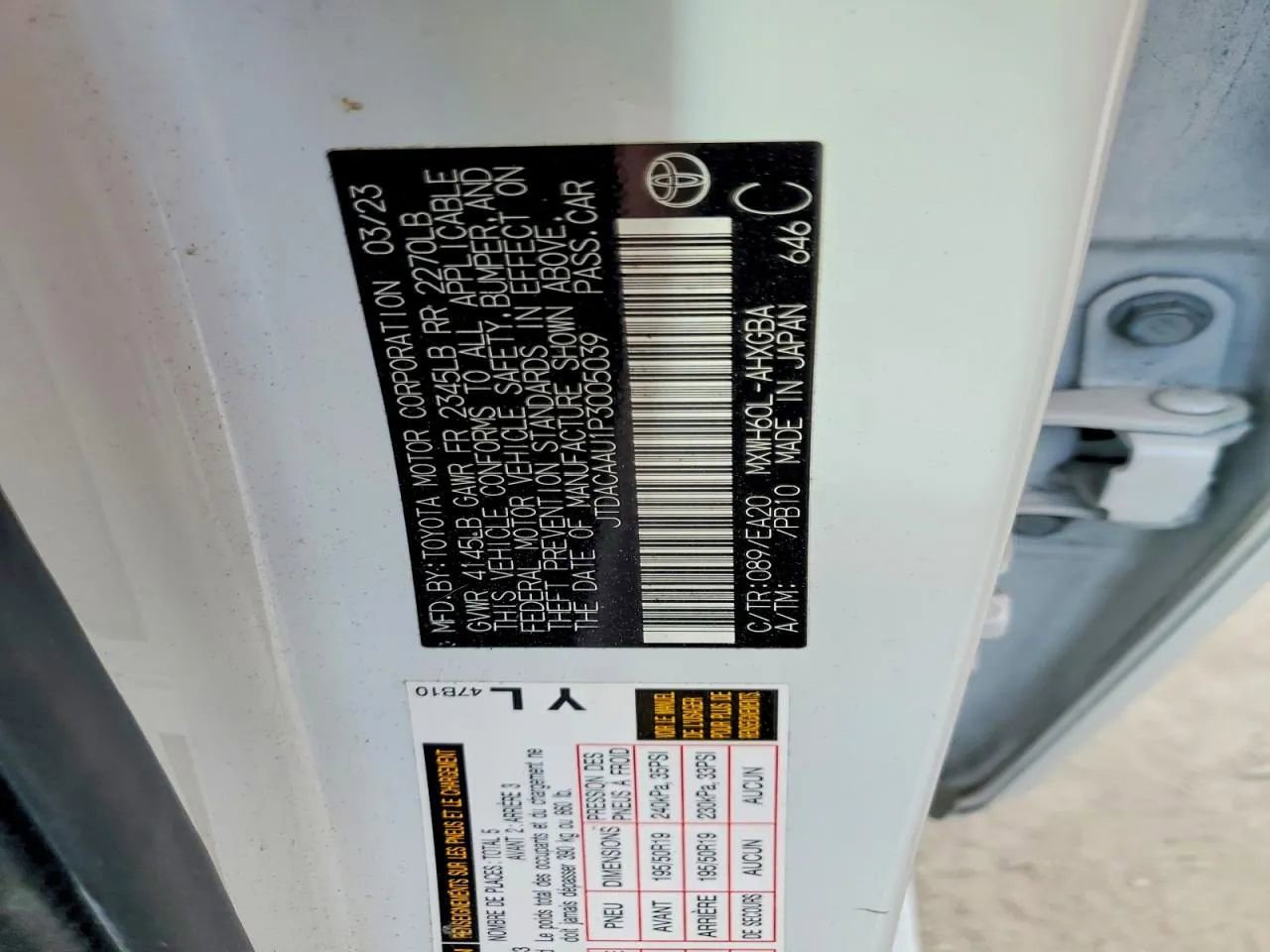 Used 2023 Toyota Prius XLE FWD image 11
