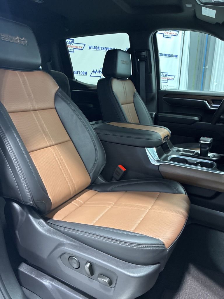 Used 2025 Chevrolet Silverado 1500 High Country w/ Technology Package image 58