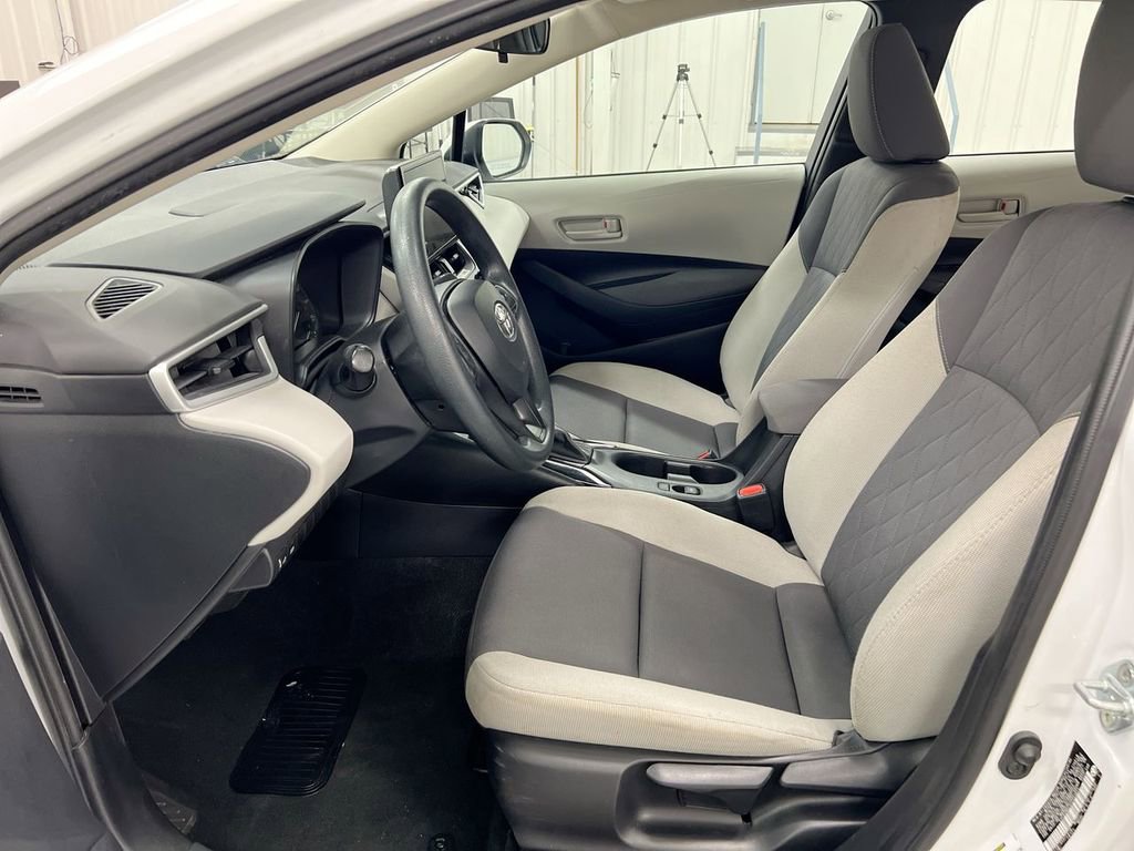 Used 2023 Toyota Corolla LE FWD image 20