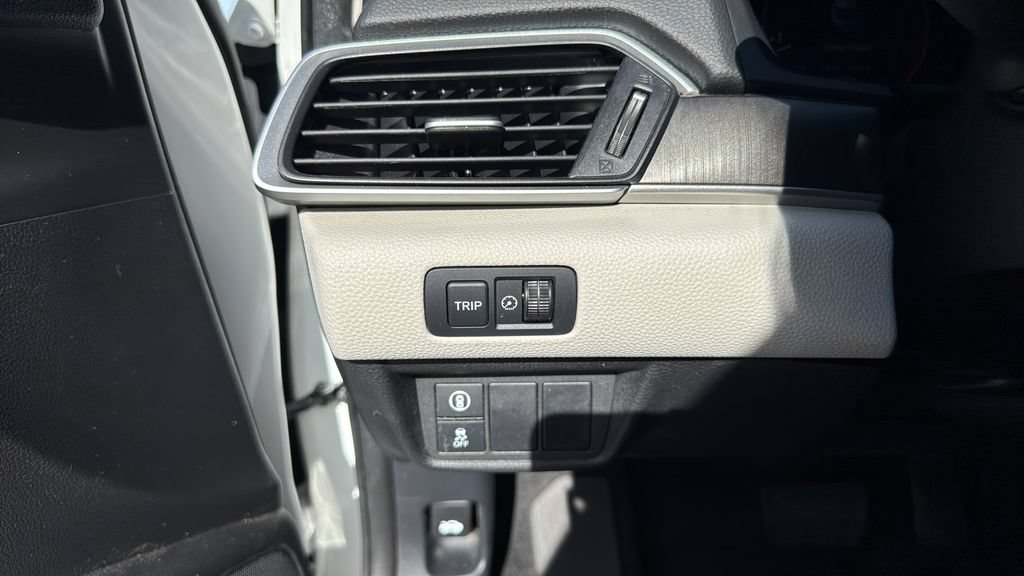 Used 2019 Honda Accord LX image 28