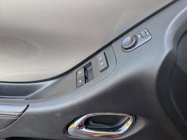 Used 2015 Chevrolet Camaro LT image 17