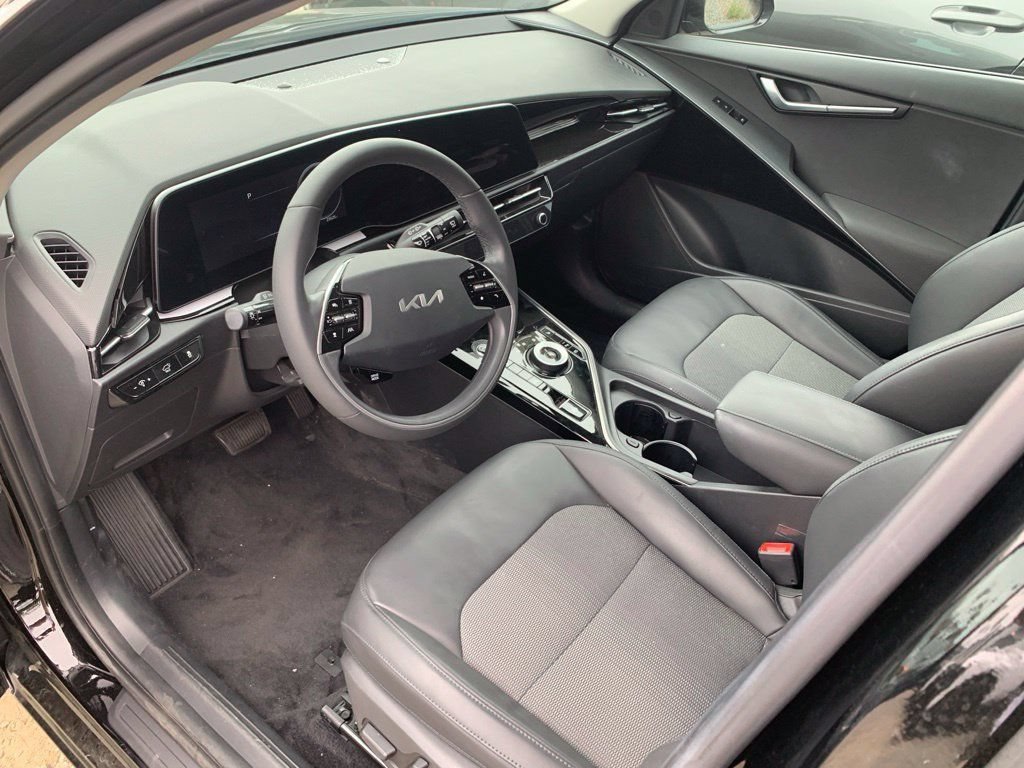 Certified 2023 Kia Niro Wind FWD image 10