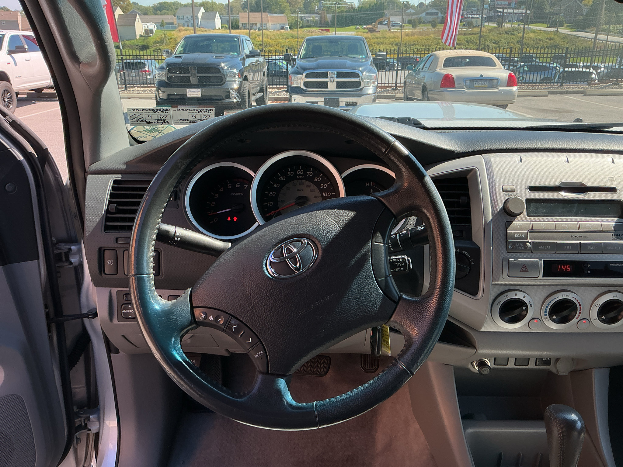 Used 2011 Toyota Tacoma 4x4 Double Cab w/ TRD Sport Pkg image 14