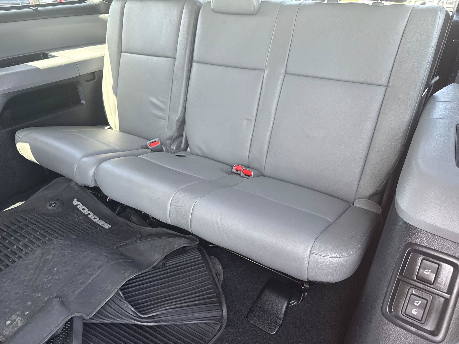 Used 2019 Toyota Sequoia Limited w/ Safety & Convenience Package AWD/4WD image 31