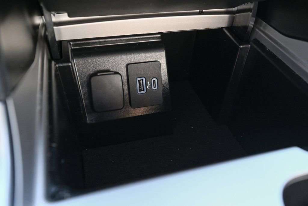 Certified 2023 Ford Explorer XLT w/ Equipment Group 202A image 37