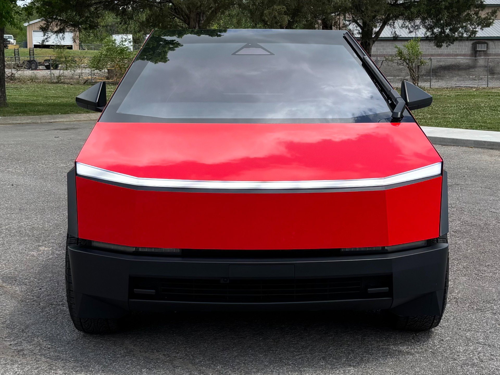 Used 2024 Tesla Cybertruck AWD Crew Cab image 5