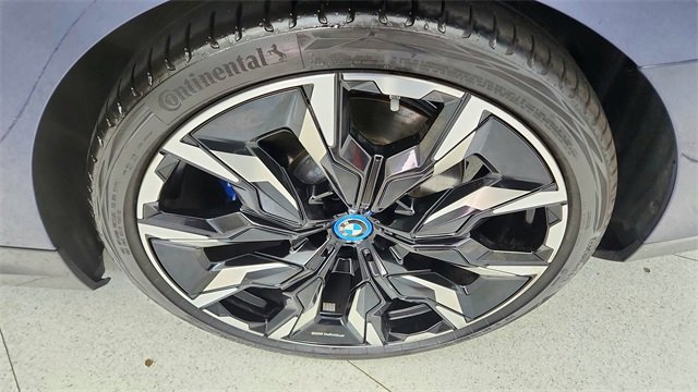 Used 2025 BMW i5 eDrive40i w/ M Sport Package image 57