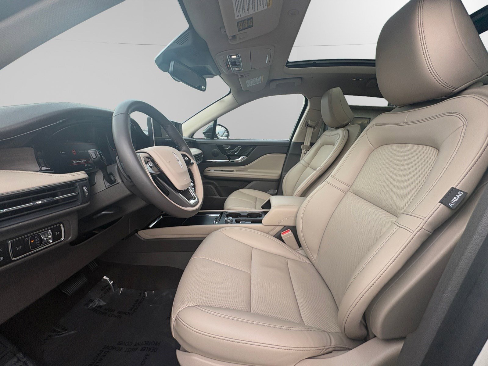 Used 2024 Lincoln Corsair Grand Touring image 9