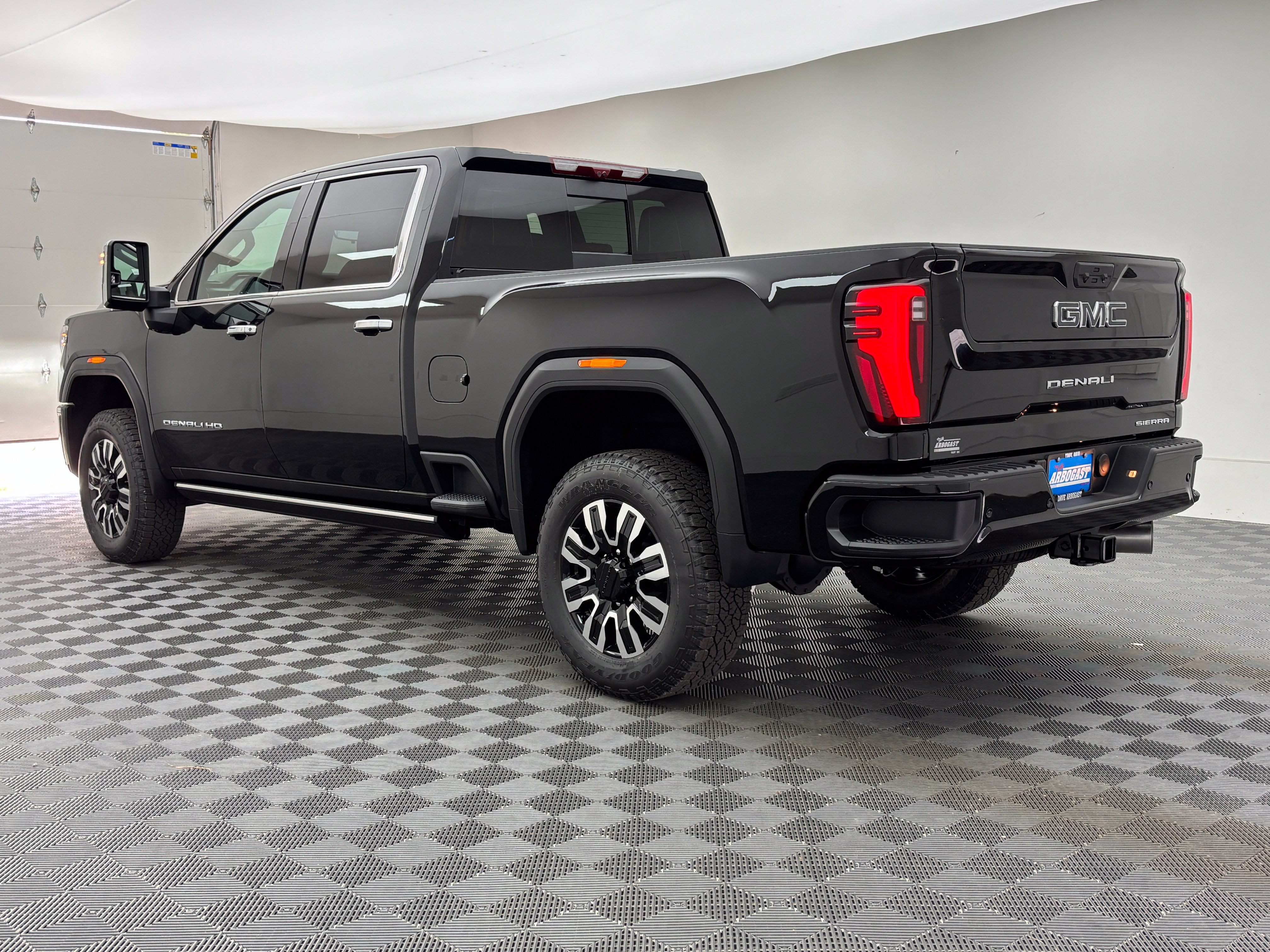 New 2026 GMC Sierra 2500 Denali Ultimate AWD/4WD image 15