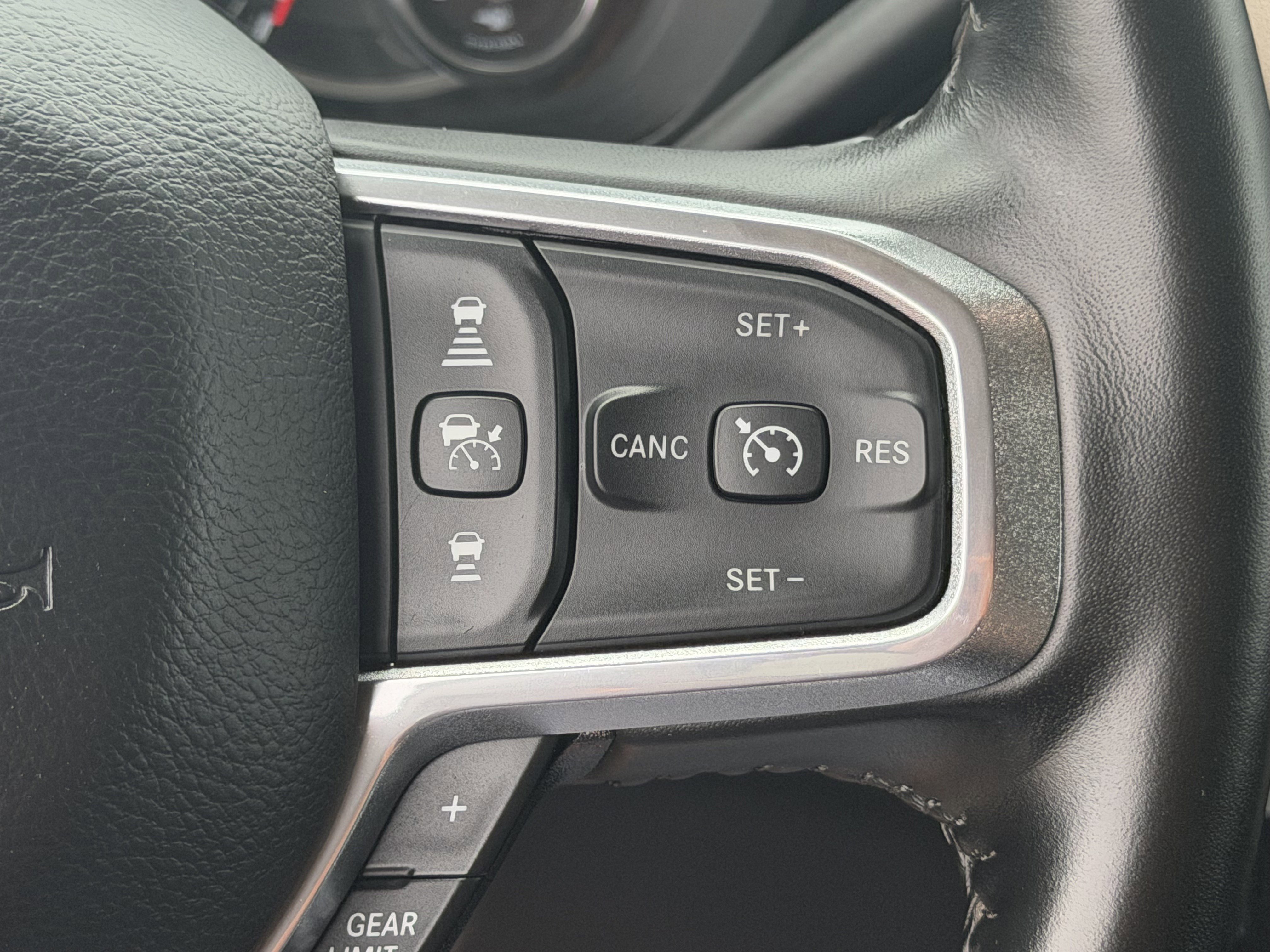 Used 2024 RAM 2500 Laramie w/ Safety Group AWD/4WD image 16