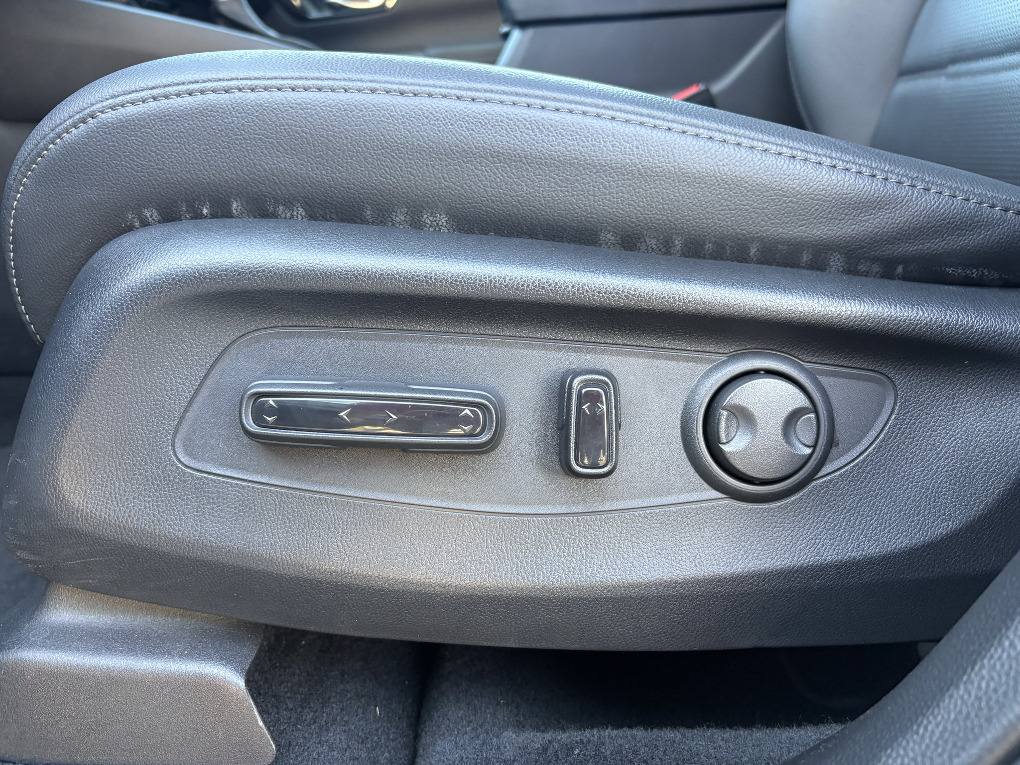 Used 2026 Honda CR-V EX-L image 24