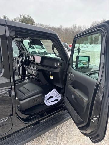 New 2026 Jeep Wrangler Unlimited Sahara AWD/4WD image 44