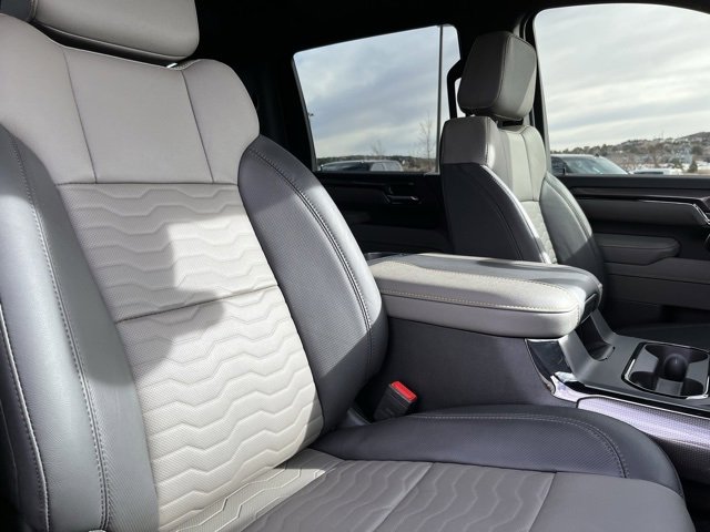 Used 2025 Chevrolet Silverado 2500 ZR2 w/ Technology Package image 23