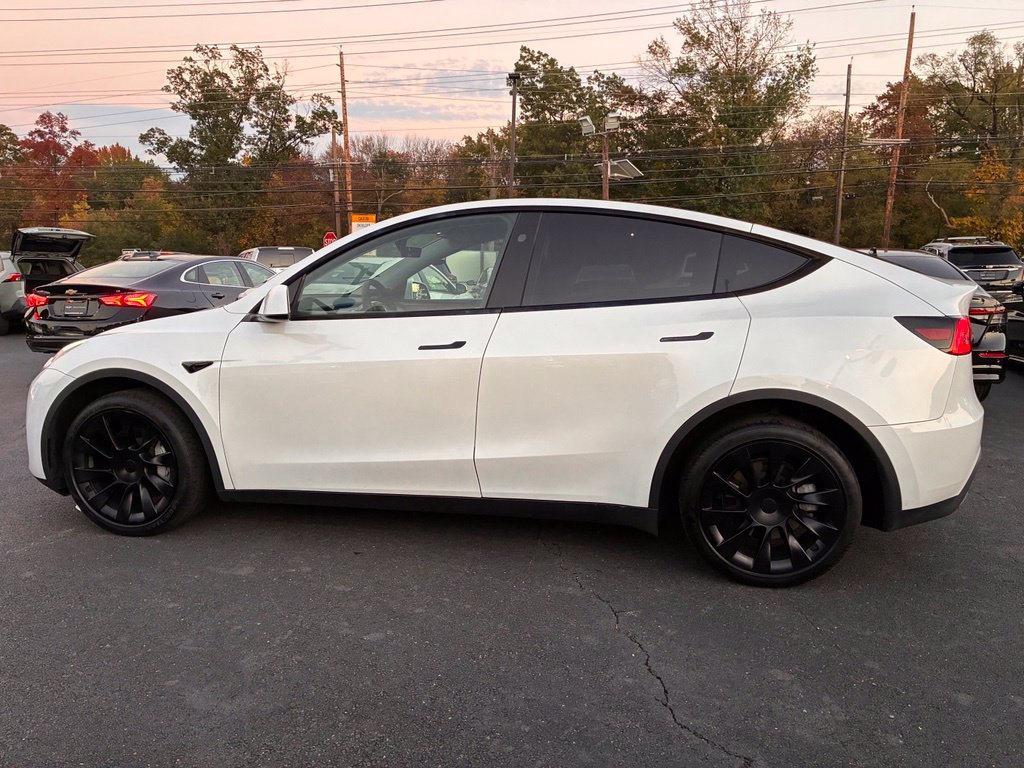 Used 2023 Tesla Model Y Long Range AWD/4WD image 4