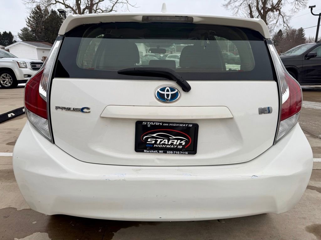 Used 2016 Toyota Prius C Two image 7