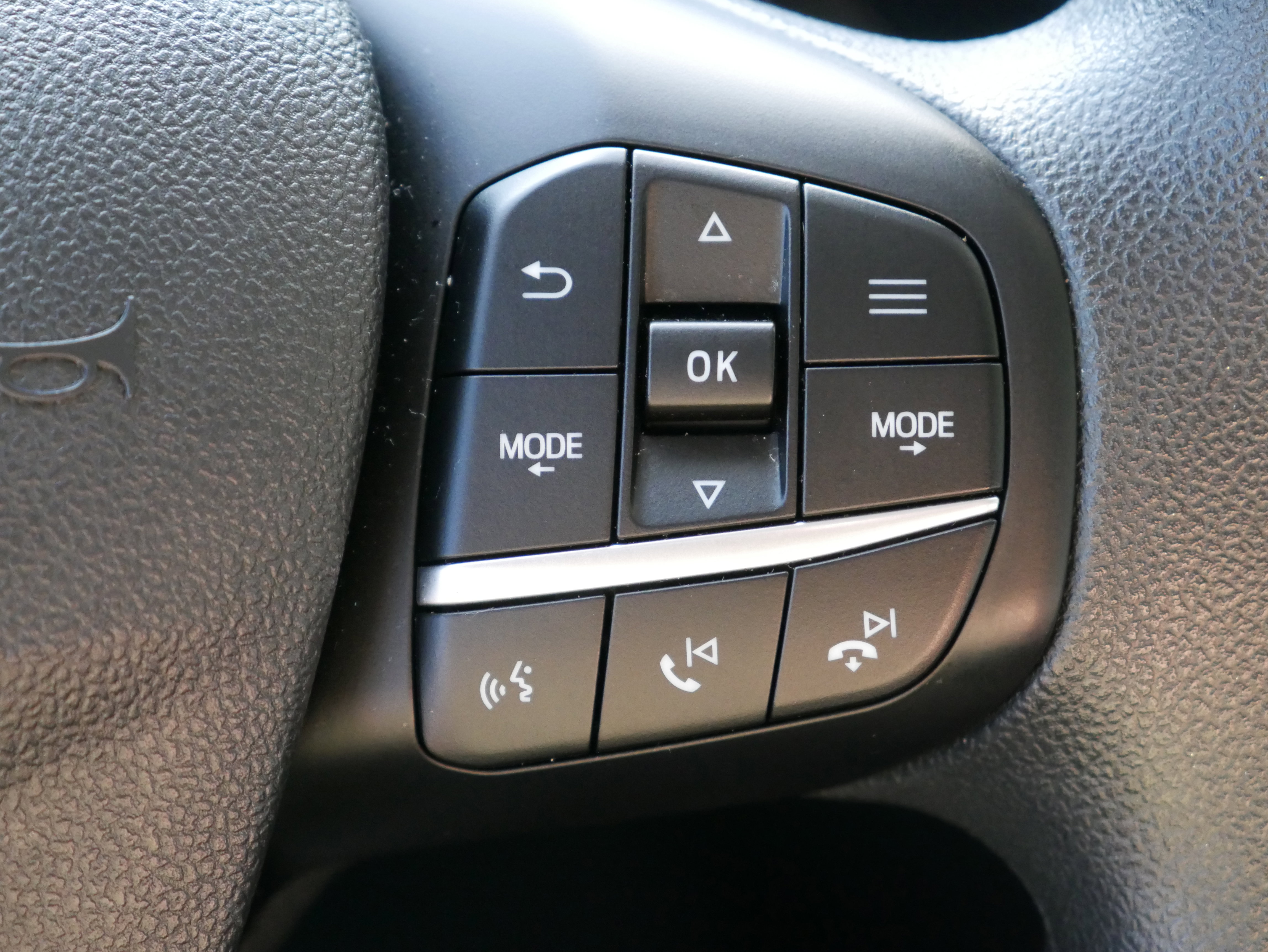 Used 2025 Ford Maverick XL image 23