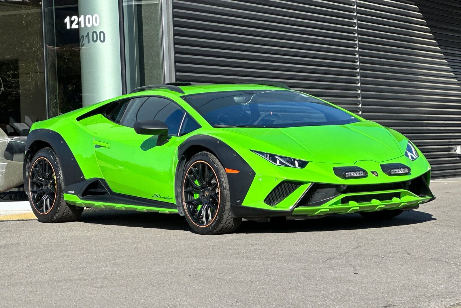 Used 2024 Lamborghini Huracan Sterrato image 10