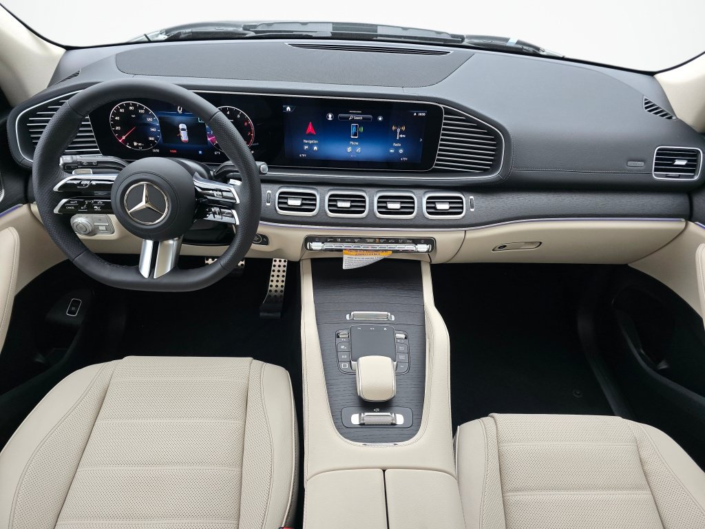New 2026 Mercedes-Benz GLS 450 4MATIC image 16