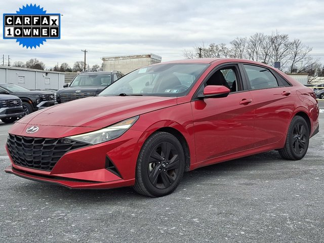 Used 2021 Hyundai Elantra SEL image 1