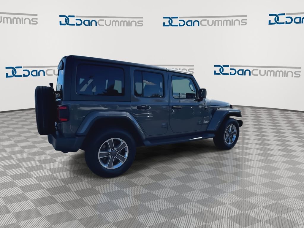 Used 2018 Jeep Wrangler Unlimited Sahara image 12