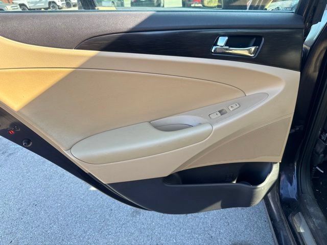 Used 2011 Hyundai Sonata Limited w/ Navigation Pkg 5 FWD image 11
