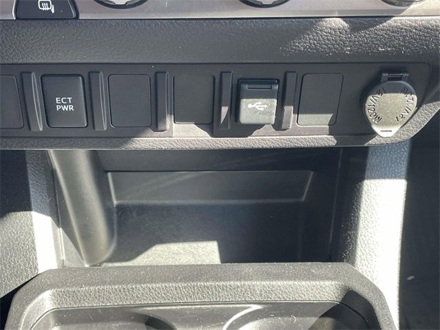 Used 2022 Toyota Tacoma SR5 w/ SR5 Appearance Package (SM) image 28