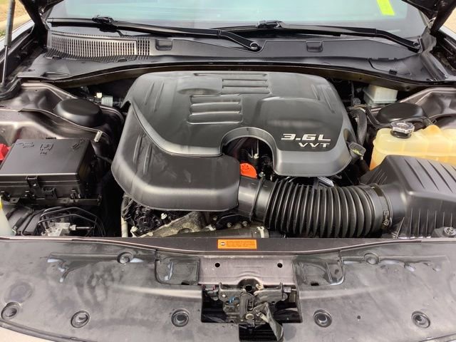 Used 2020 Dodge Charger SXT w/ Leather Interior Group image 23