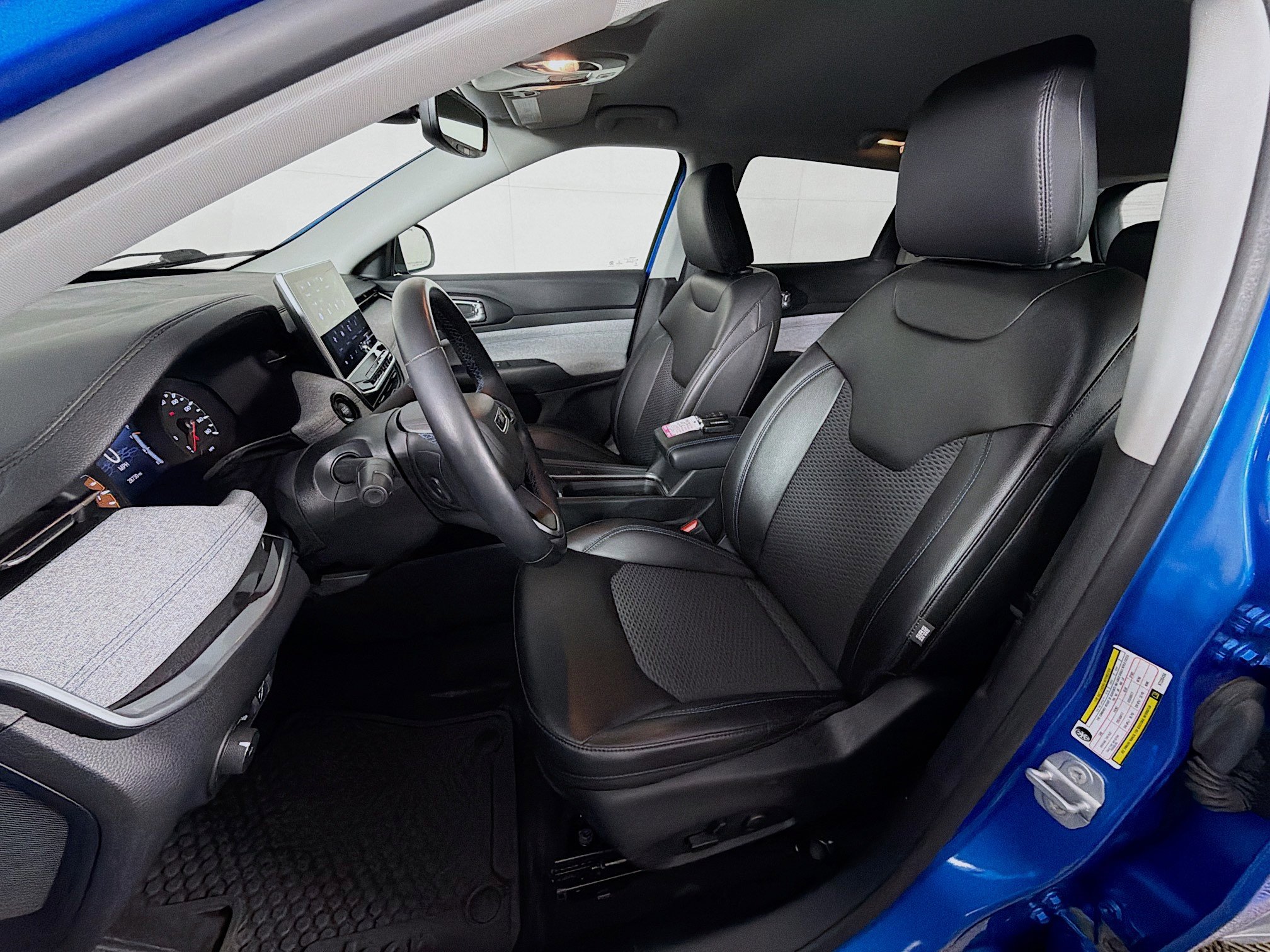 Used 2022 Jeep Compass Latitude w/ Convenience Group image 12