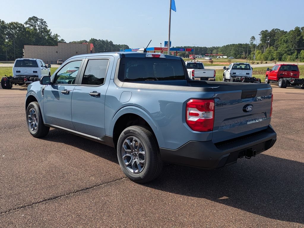 New 2026 Ford Maverick XLT w/ XLT Luxury Package FWD image 6
