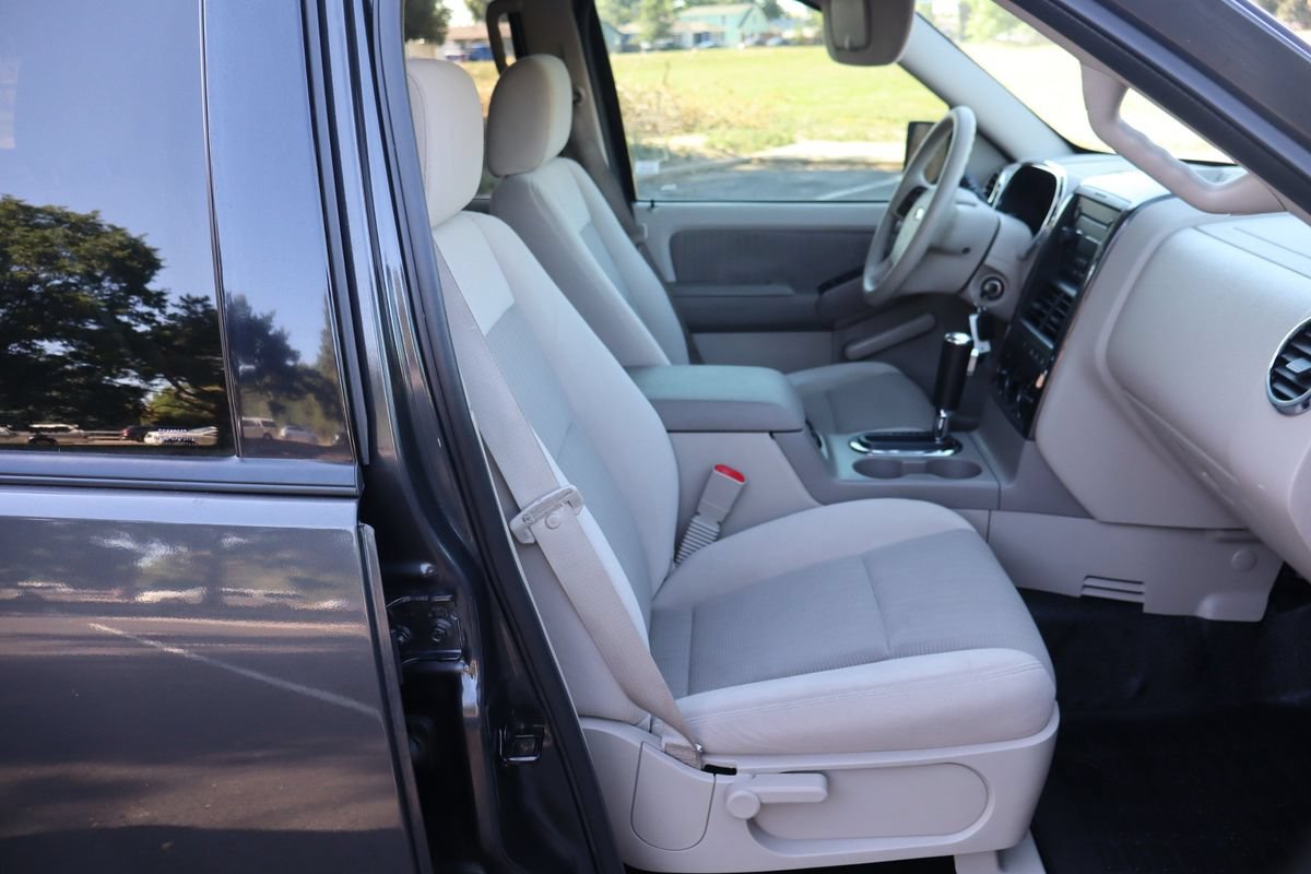 Used 2007 Ford Explorer Sport Trac XLT AWD/4WD image 22