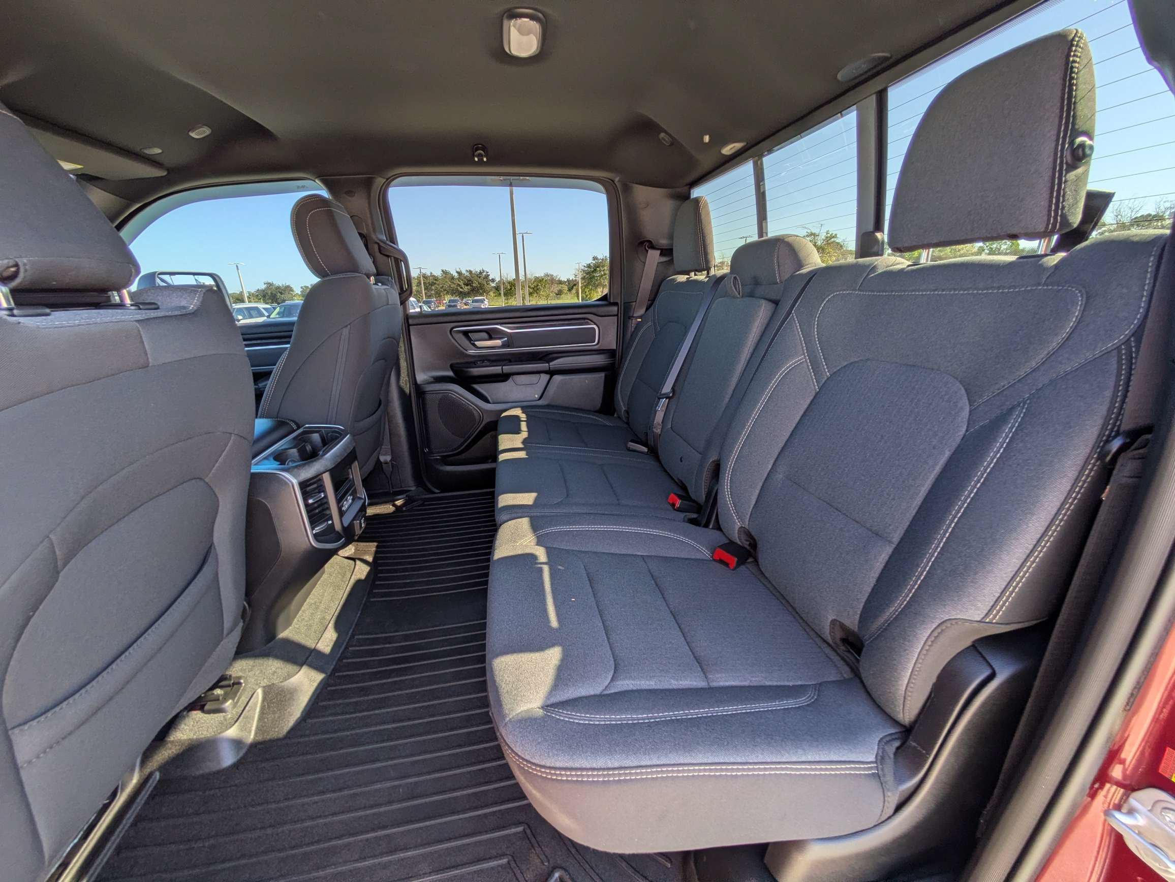 Used 2022 RAM 1500 Big Horn AWD/4WD image 14