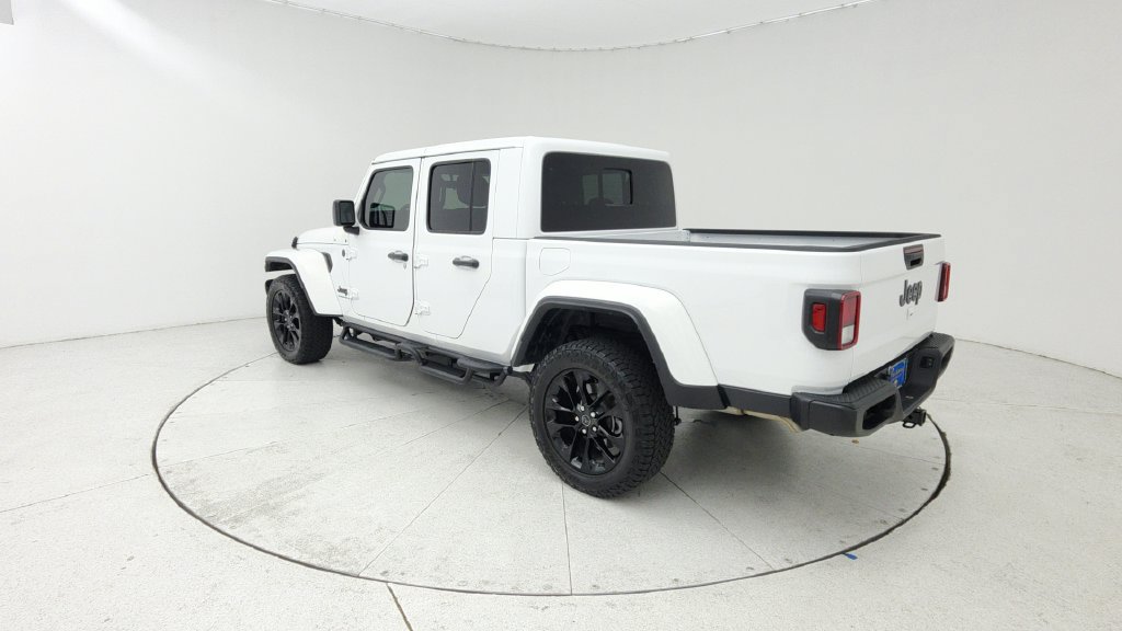 Used 2025 Jeep Gladiator Sport AWD/4WD image 5