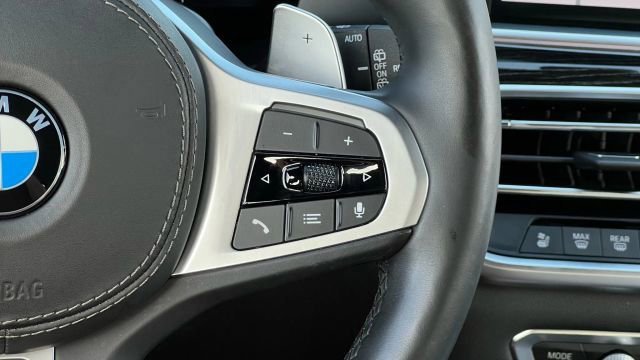 Used 2020 BMW X7 M50i image 90