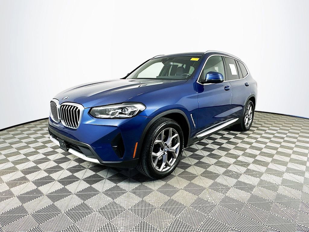 Used 2023 BMW X3 xDrive30i w/ Premium Package image 4