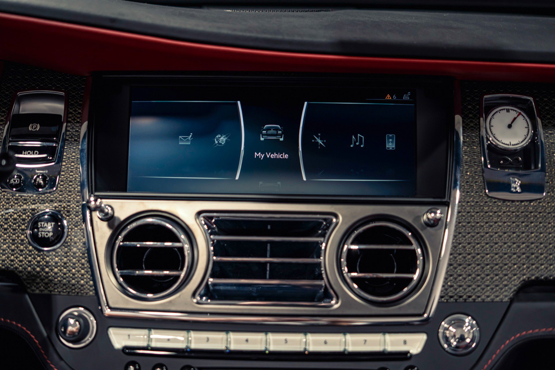 Used 2019 Rolls-Royce Dawn image 18