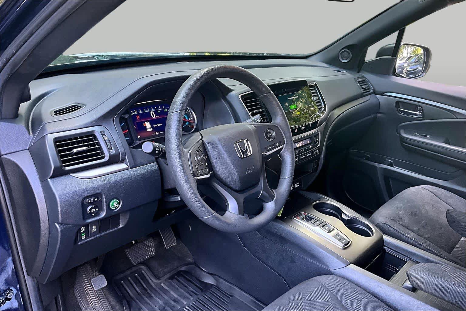 Certified 2022 Honda Pilot Sport image 17