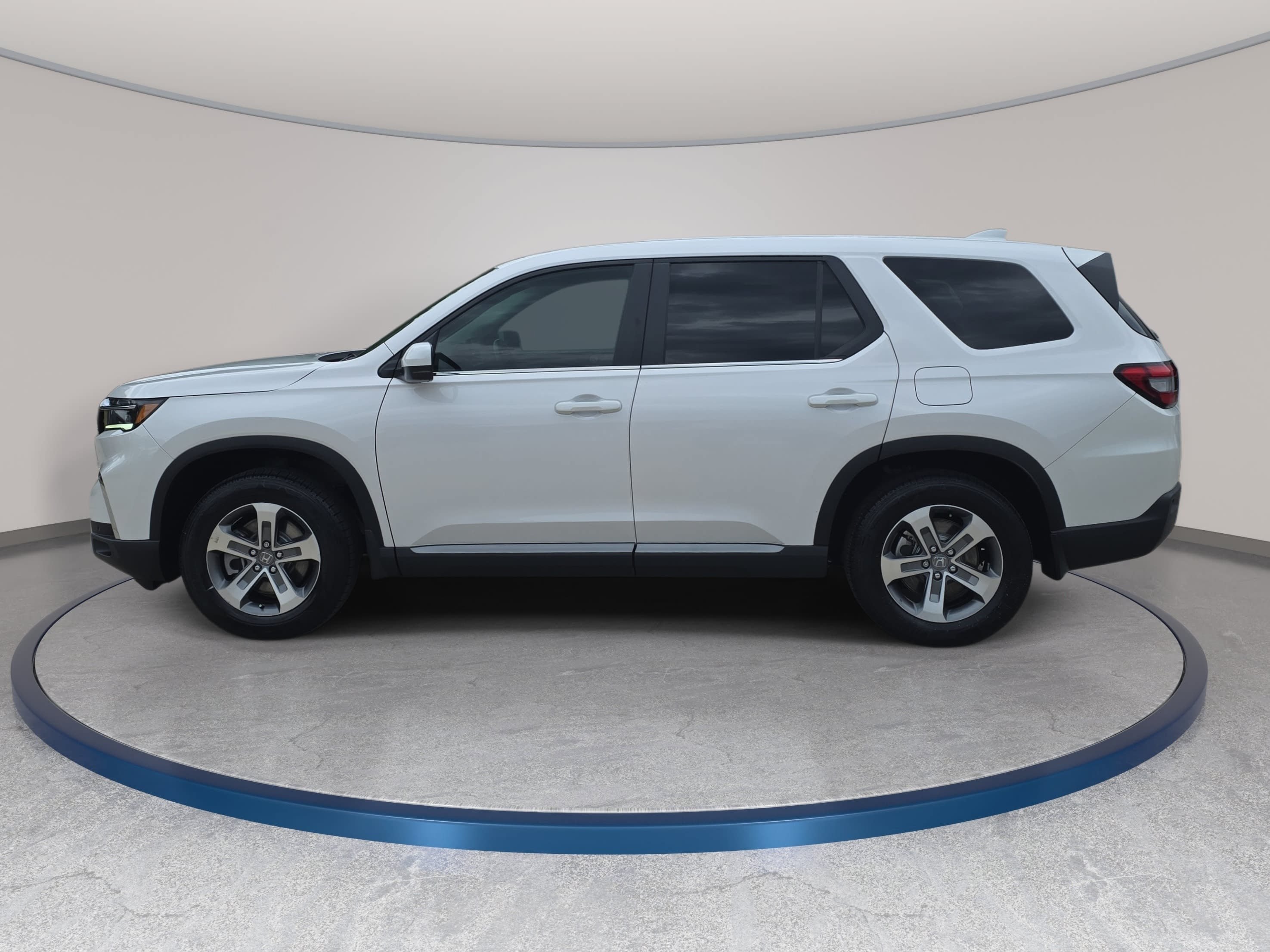 Certified 2024 Honda Pilot EX-L image 9